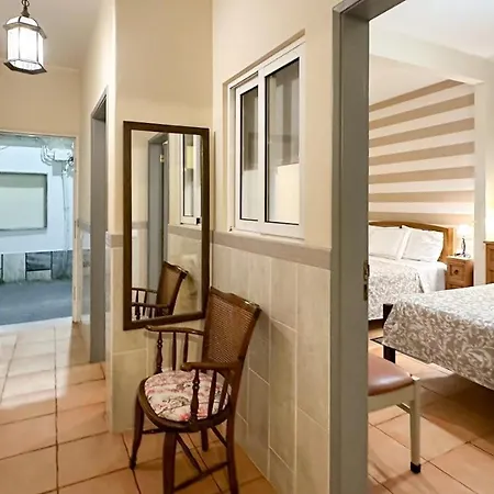 Apartamento T1 Catraio 8a, Baixa De